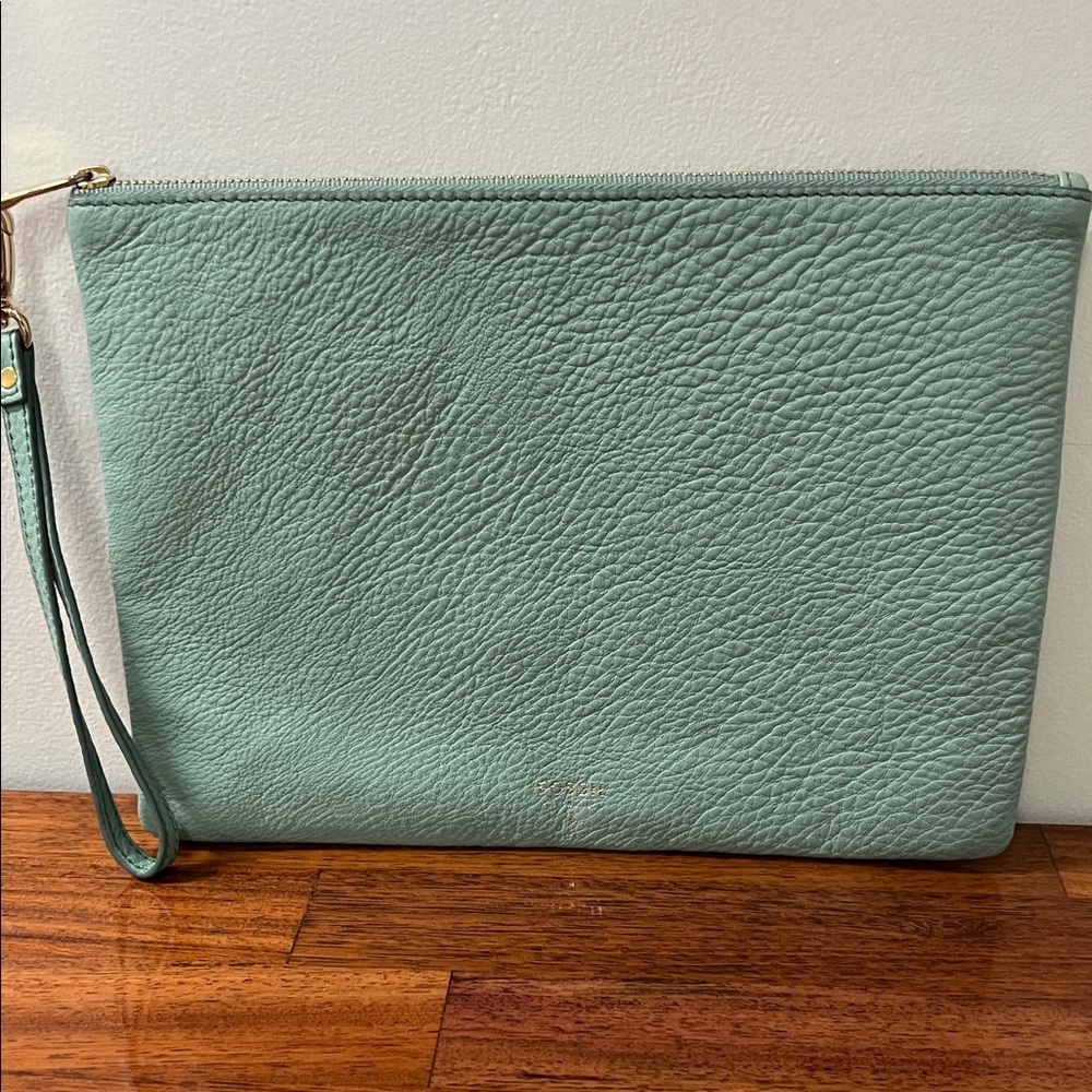Fossil Mint Green Leather Wristlet